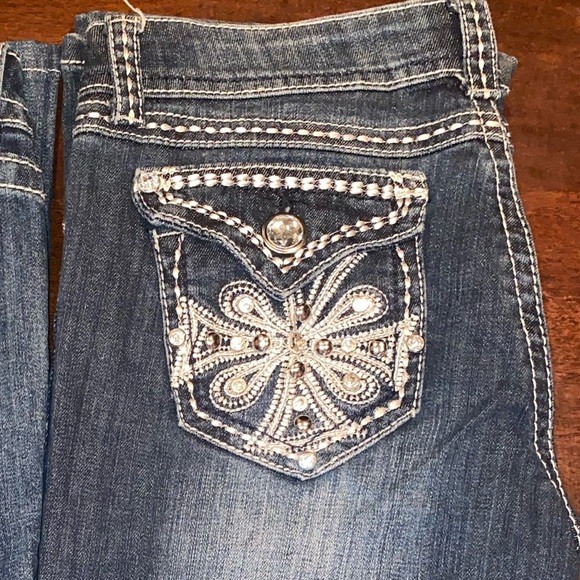 Grace Jeans - Picture 3 of 3